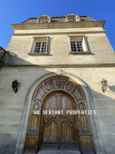 Image No.1-6 Bed Property for sale