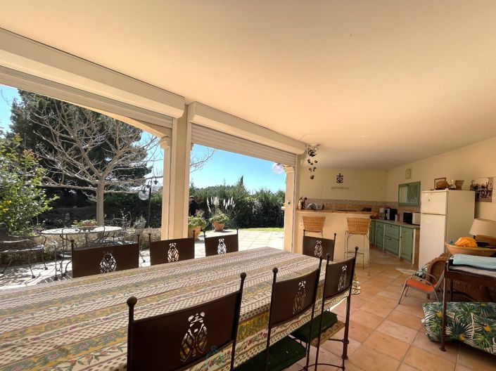 Image No.22-5 Bed Property for sale