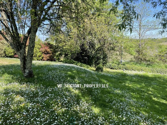 Image No.19-4 Bed Property for sale