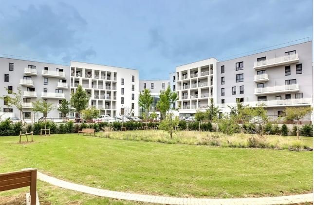 Image No.1-2 Bed Property for sale