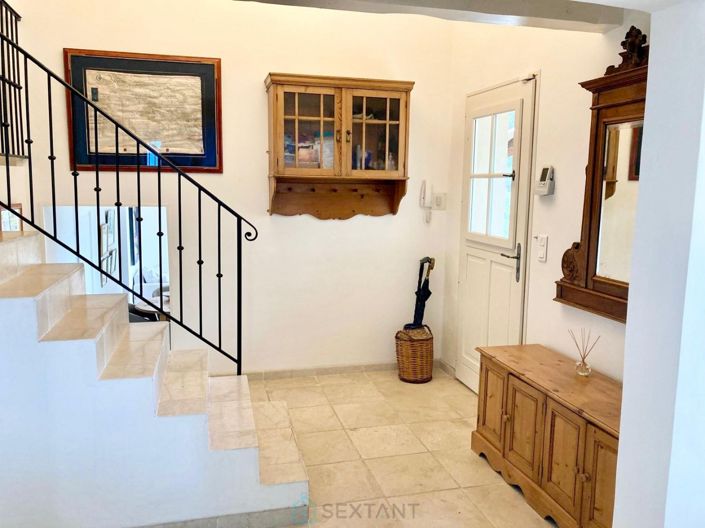 Image No.14-3 Bed Property for sale