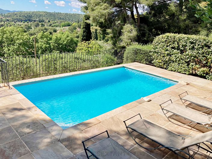 Image No.5-3 Bed Property for sale