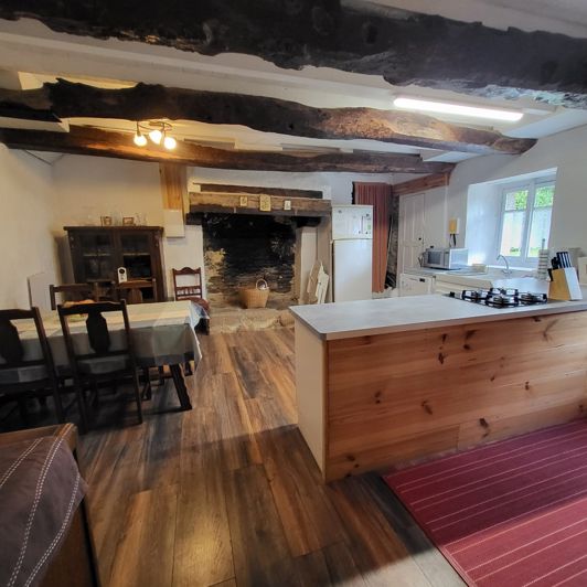 Image No.5-5 Bed Property for sale