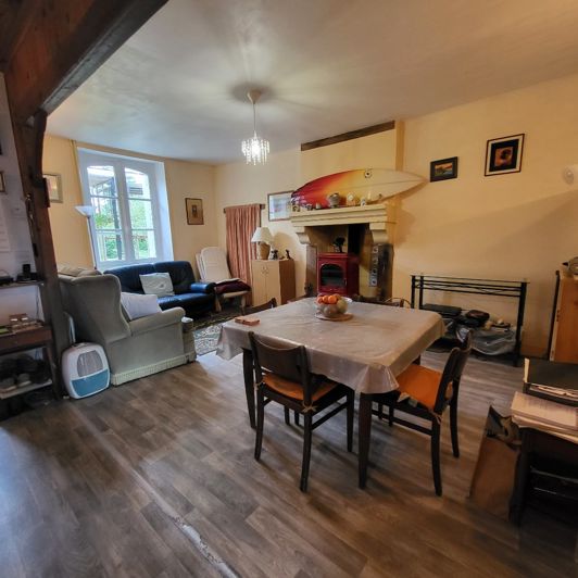 Image No.7-5 Bed Property for sale