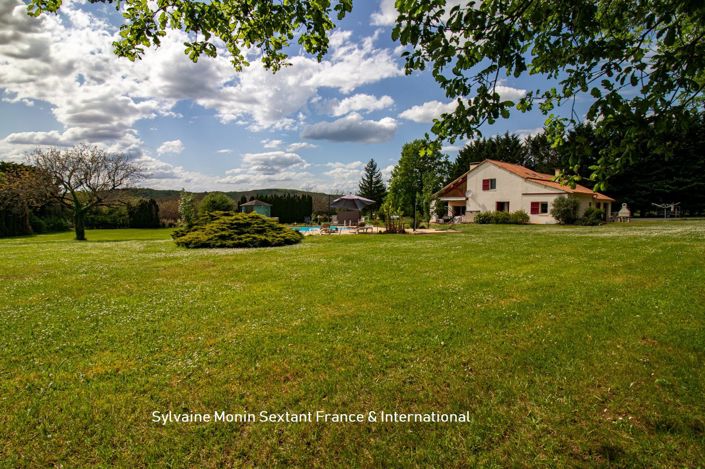 Image No.1-4 Bed Villa for sale