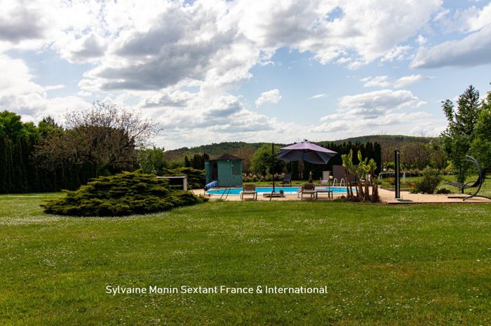 Image No.3-4 Bed Villa for sale