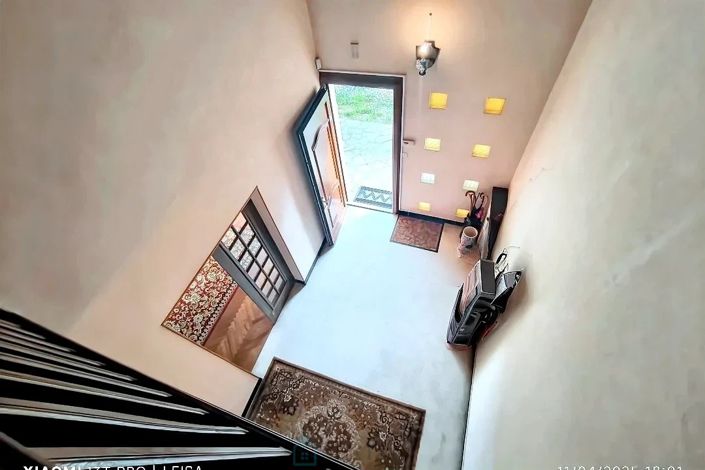 Image No.9-2 Bed House for sale