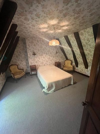 Image No.5-5 Bed Property for sale