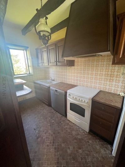 Image No.8-5 Bed Property for sale