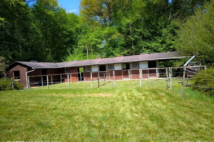 Image No.13-3 Bed Property for sale