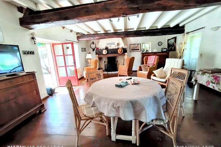 Image No.5-3 Bed Property for sale