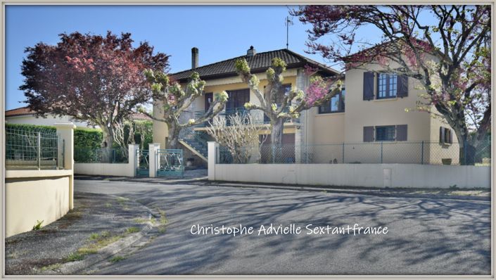 Image No.1-5 Bed Property for sale
