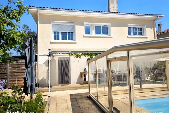 Image No.1-4 Bed House for sale