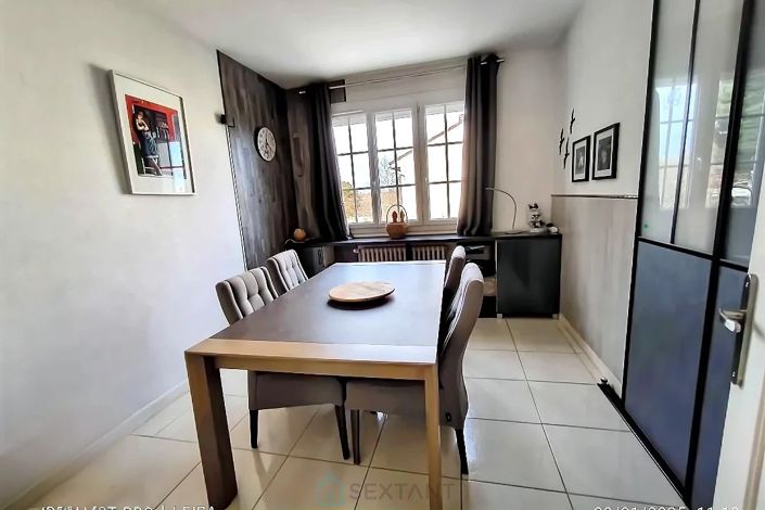 Image No.5-4 Bed House for sale