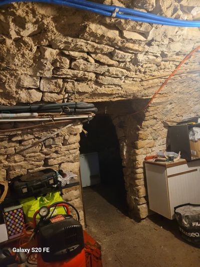 Image No.20-2 Bed House for sale