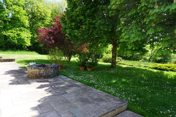 Image No.5-3 Bed Property for sale