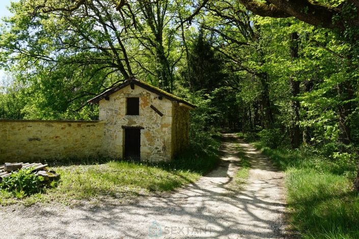 Image No.9-3 Bed Property for sale