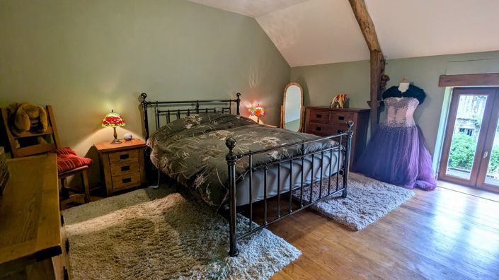 Image No.13-5 Bed Property for sale