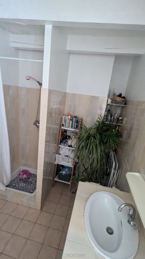 Image No.17-5 Bed Property for sale