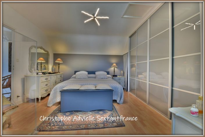 Image No.9-3 Bed Property for sale