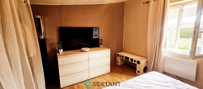 Image No.9-2 Bed House for sale