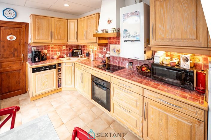 Image No.6-3 Bed House for sale