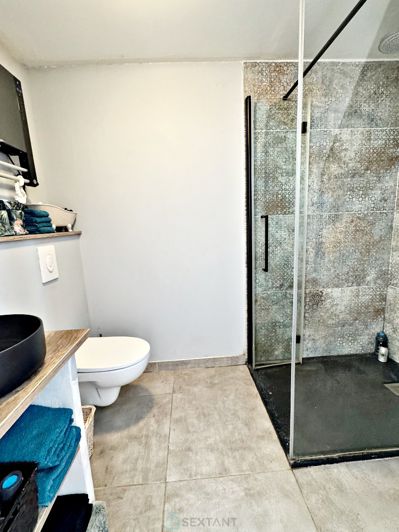 Image No.11-4 Bed Property for sale