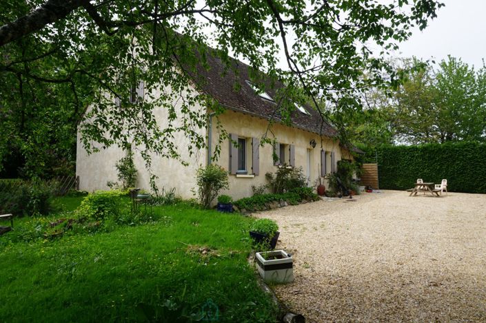 Image No.1-4 Bed Property for sale