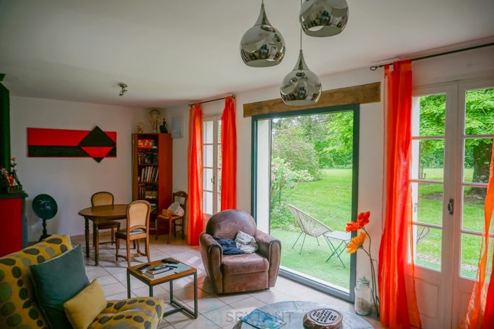 Image No.10-4 Bed Property for sale