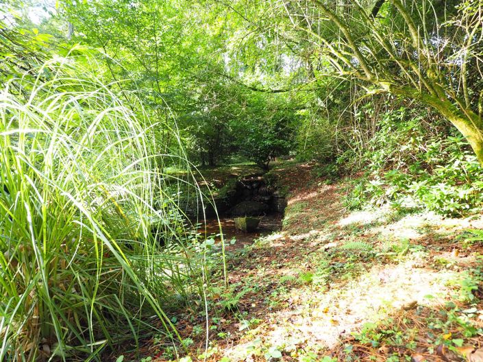 Image No.17-6 Bed Property for sale