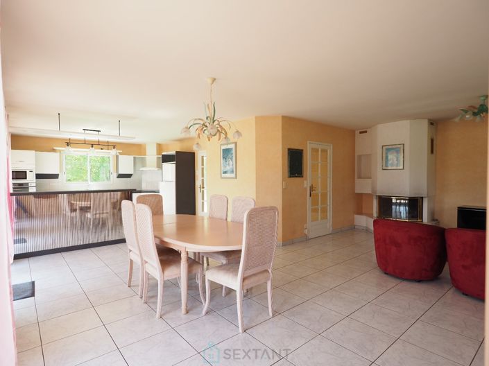 Image No.7-4 Bed House for sale