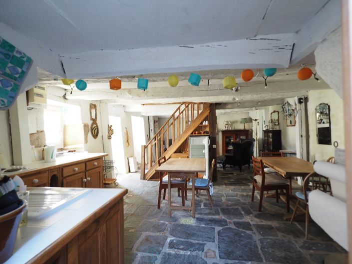 Image No.12-5 Bed House for sale