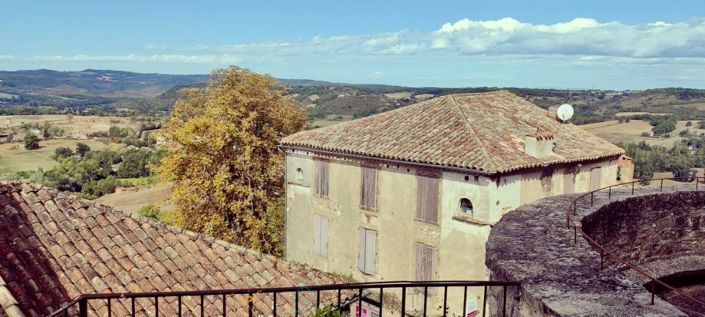 Image No.14-8 Bed Property for sale