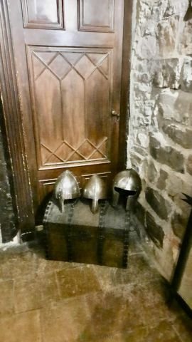 Image No.16-8 Bed Property for sale