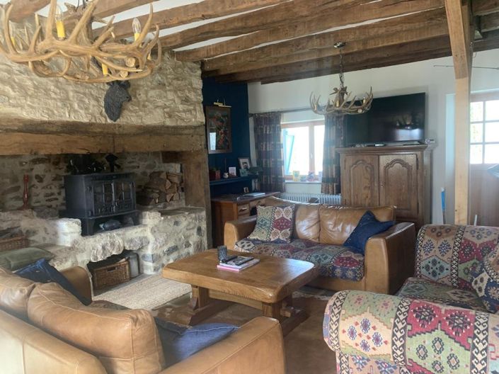 Image No.5-6 Bed Property for sale