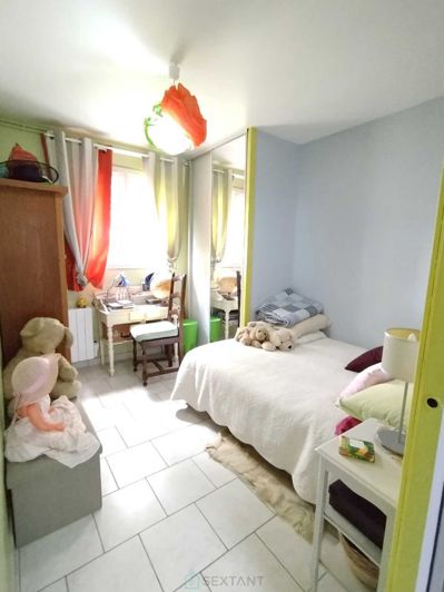 Image No.8-3 Bed House for sale