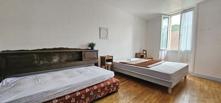 Image No.23-3 Bed House for sale