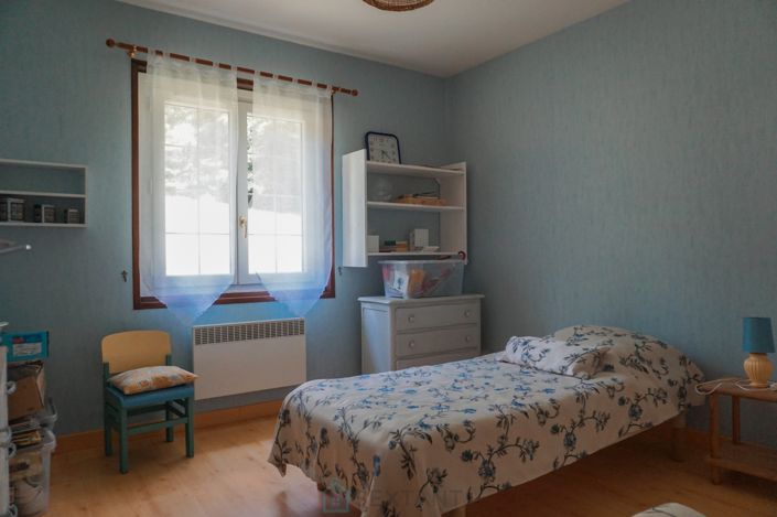 Image No.19-4 Bed Property for sale