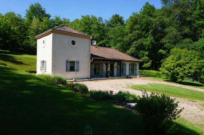 Image No.24-4 Bed Property for sale