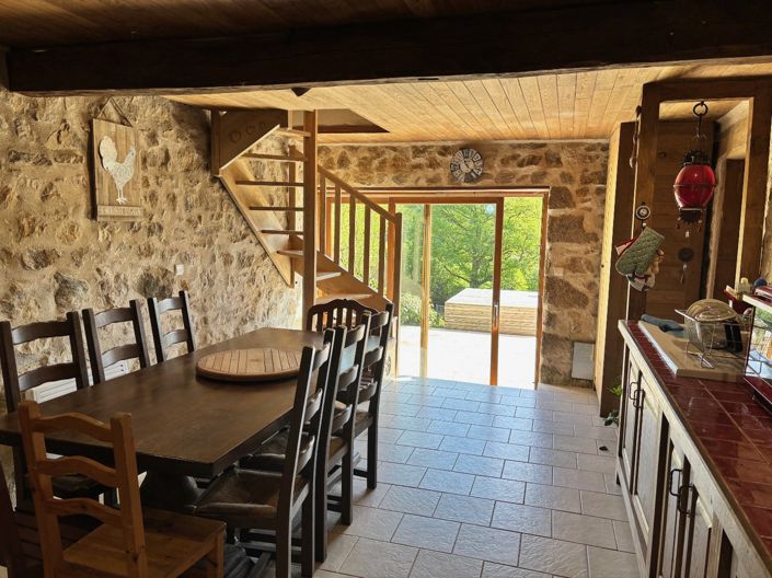 Image No.5-Propriété de 2 chambres à vendre à Chamberet