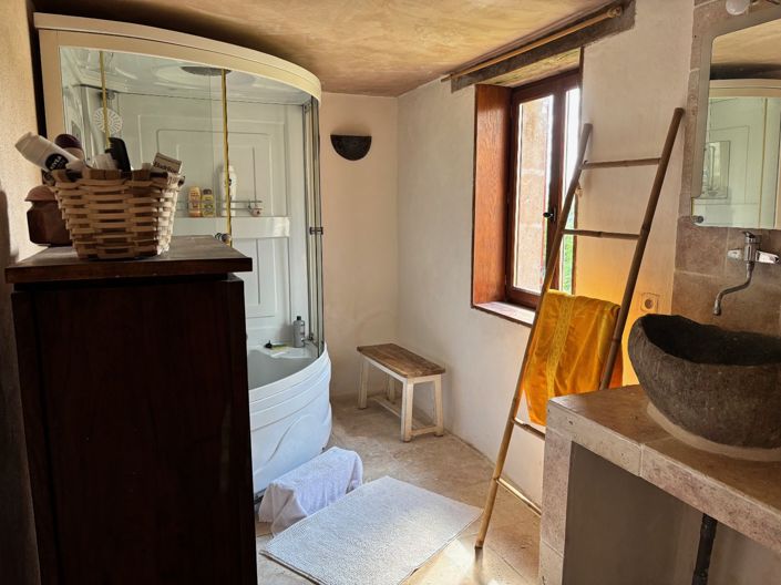 Image No.6-Propriété de 2 chambres à vendre à Chamberet