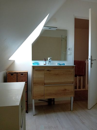 Image No.10-6 Bed Property for sale