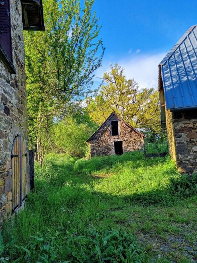 Image No.12-6 Bed Property for sale