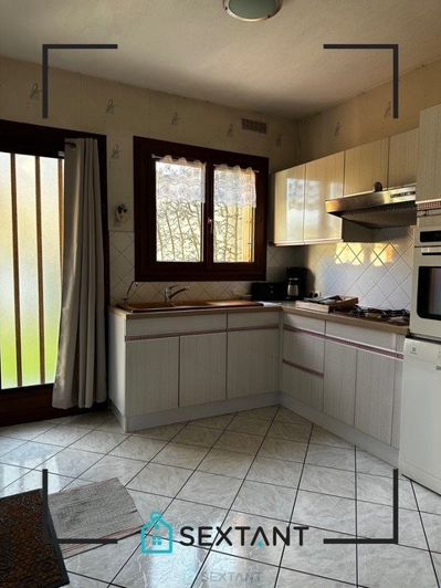 Image No.4-Propriété de 4 chambres à vendre à Le Grand-Quevilly