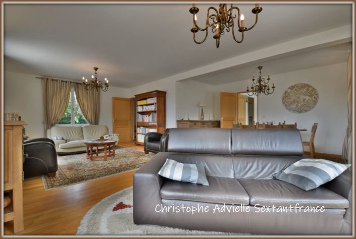 Image No.4-3 Bed Property for sale