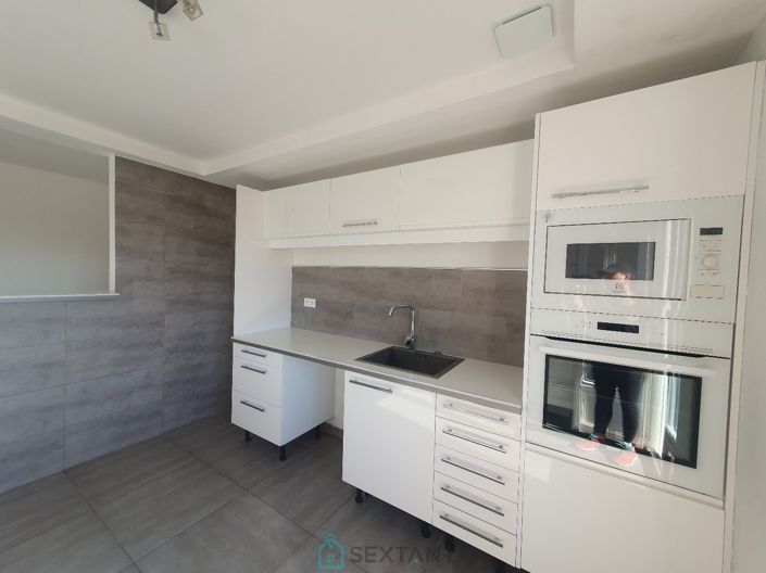 Image No.2-3 Bed Property for sale