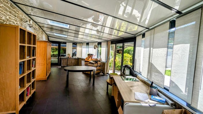 Image No.19-3 Bed Property for sale