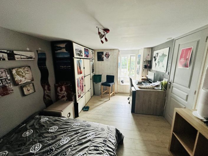 Image No.9-3 Bed Property for sale