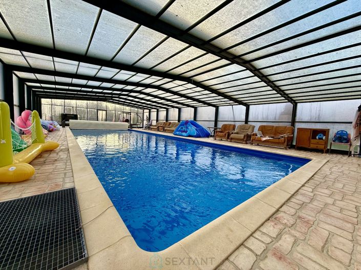 Image No.1-10 Bed House for sale