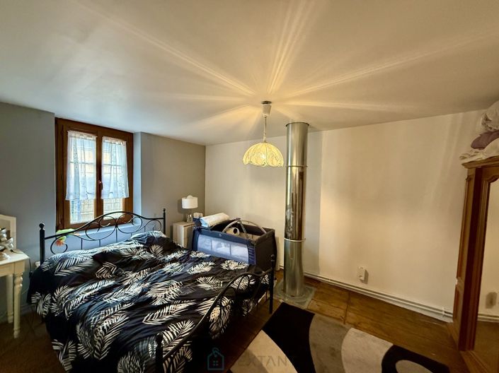 Image No.10-10 Bed House for sale